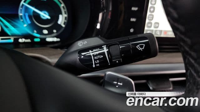 Kia K5 2023 — фото 14 из 20