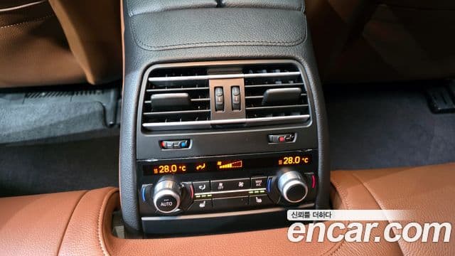 BMW 6 Series 2018 — Şəkil 19/20