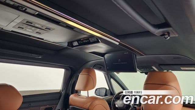 Toyota Alphard 2024 — ფოტო 4/20