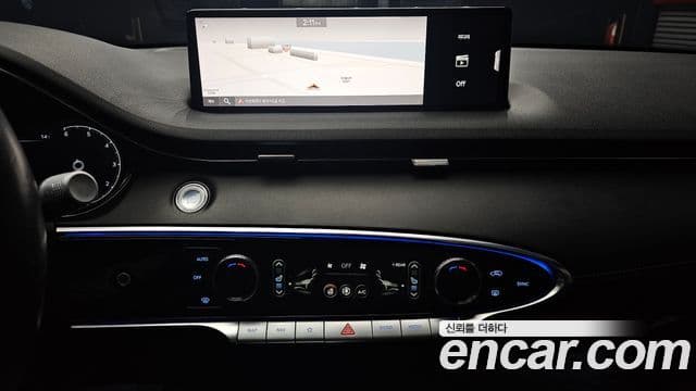 Genesis GV70 2021 — Şəkil 14/20