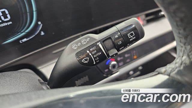 Kia Sportage 2021 — ფოტო 17/20