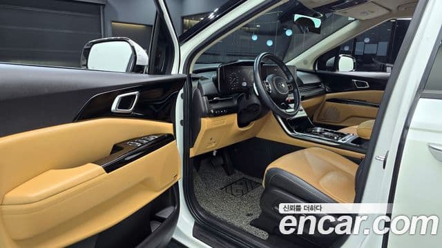 Kia Carnival 2021 — ფოტო 11/20