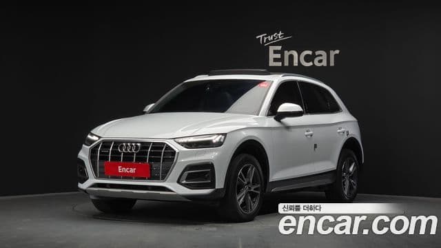 Audi Q5 2021 — ფოტო 1/20