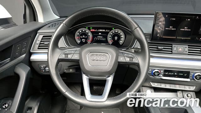 Audi Q5 2021 — ფოტო 13/20