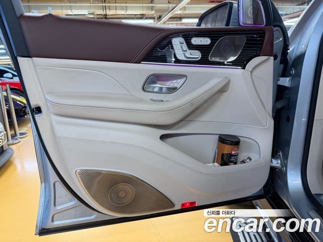 Mercedes-Benz GLS-Class 2023 — ფოტო 16/20