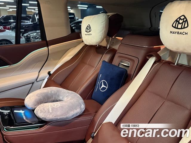 Mercedes-Benz GLS-Class 2023 — ფოტო 18/20