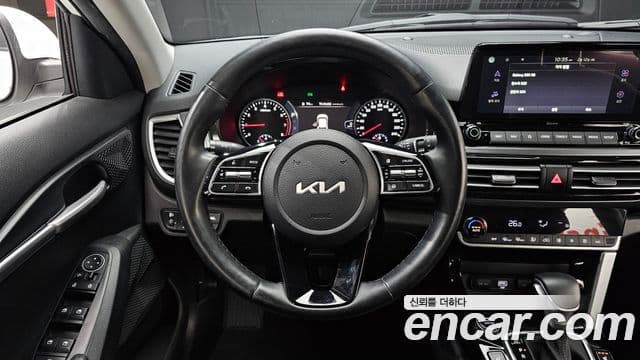 Kia Seltos 2022 — Şəkil 13/20