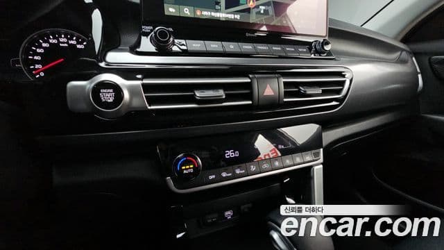 Kia Seltos 2022 — Şəkil 15/20