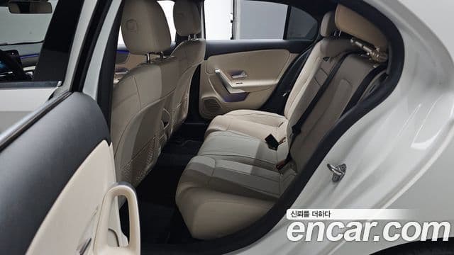 Mercedes-Benz A-Class 2022 — ფოტო 12/20