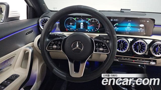 Mercedes-Benz A-Class 2022 — ფოტო 13/20