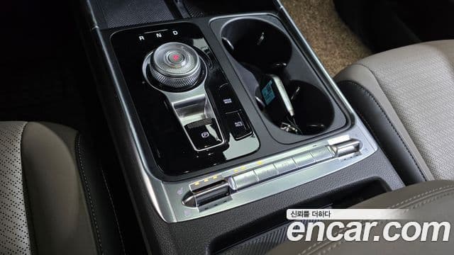 Kia Carnival 2024 — ფოტო 9/20