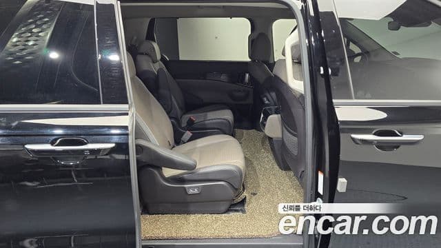 Kia Carnival 2024 — ფოტო 12/20