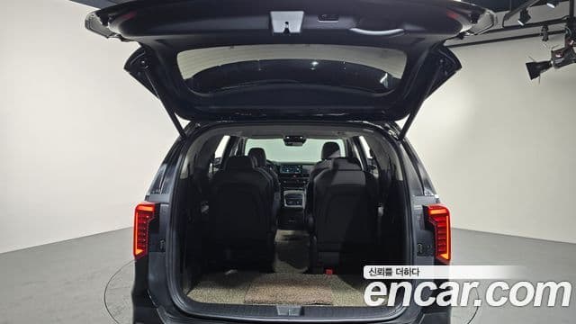Kia Carnival 2024 — фото 20 из 20