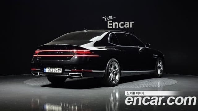 Genesis G90 2022 — ფოტო 2/20
