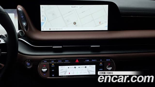 Genesis G90 2022 — ფოტო 14/20
