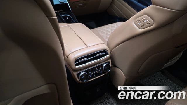 Genesis GV80 2020 — ფოტო 19/20