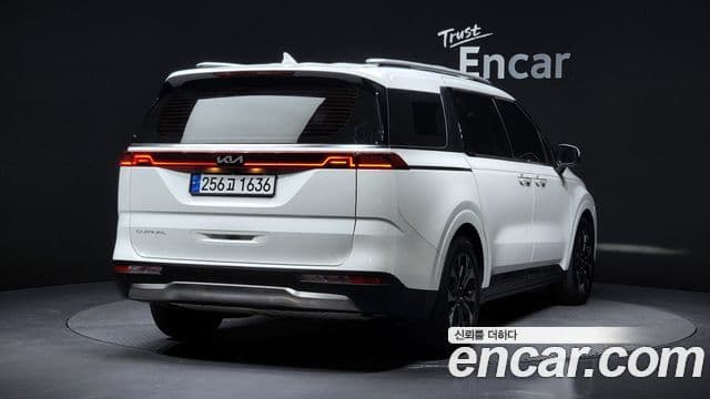 Kia Carnival 2022 — Photo 6/20