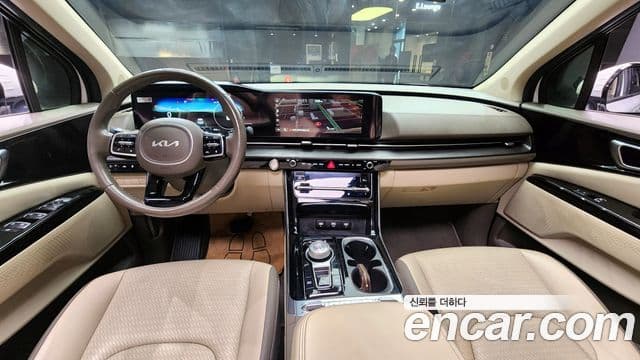 Kia Carnival 2022 — Photo 2/20