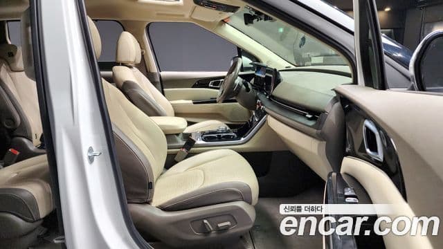 Kia Carnival 2022 — Photo 4/20