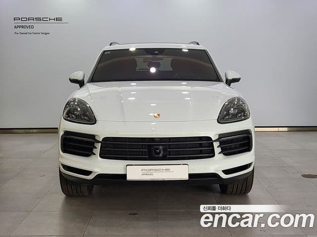 Porsche Cayenne 2023 — Photo 1/20
