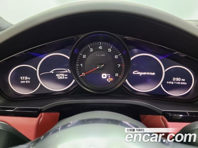 Porsche Cayenne 2023 — Photo 7/20
