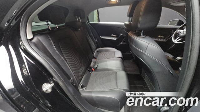 Mercedes-Benz A-Class 2020 — ფოტო 13/20