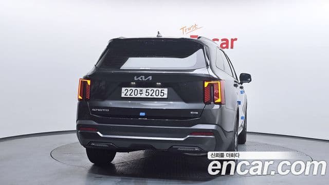 Kia Sorento 2023 — Şəkil 4/20