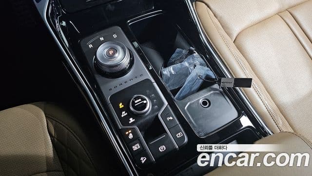 Kia Sorento 2023 — Şəkil 9/20