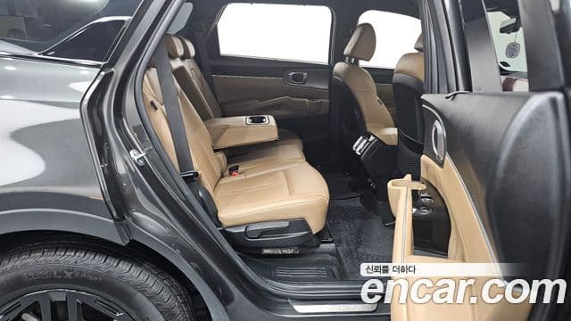 Kia Sorento 2023 — Şəkil 12/20