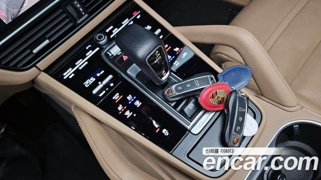 Porsche Cayenne 2021 — Şəkil 9/20