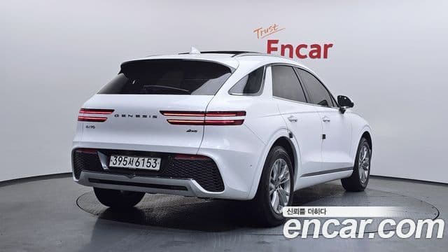 Genesis GV70 2022 — ფოტო 2/20