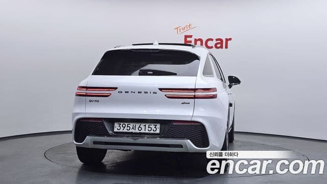 Genesis GV70 2022 — ფოტო 4/20