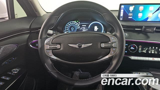 Genesis GV70 2022 — ფოტო 13/20