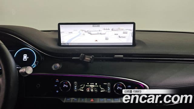 Genesis GV70 2022 — ფოტო 14/20