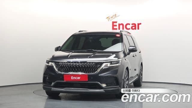Kia Carnival 2021 — ფოტო 3/20