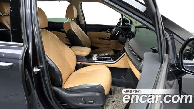Kia Carnival 2021 — Şəkil 11/20