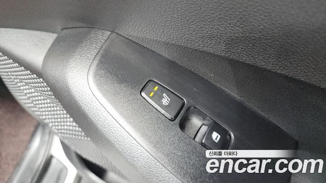 Kia Seltos 2022 — Şəkil 19/20