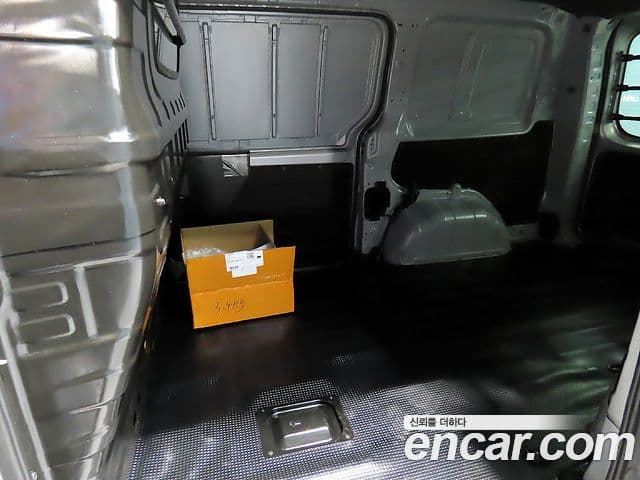 Hyundai Staria 2022 — Şəkil 17/20