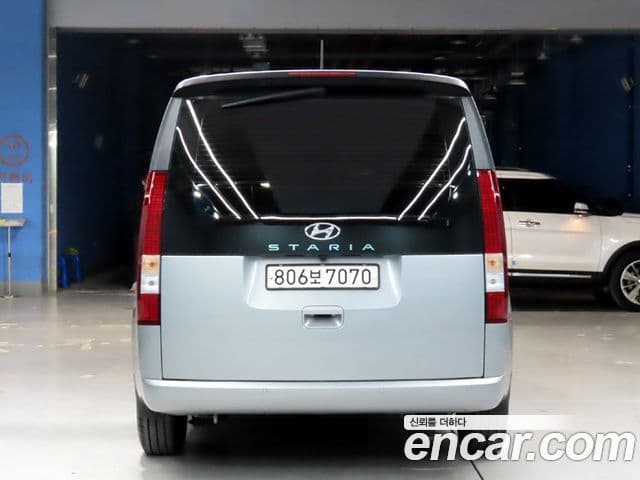 Hyundai Staria 2022 — Şəkil 18/20