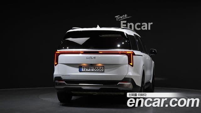 Kia Carnival 2024 — Şəkil 4/20