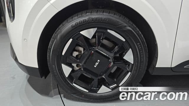 Kia Carnival 2024 — Şəkil 5/20