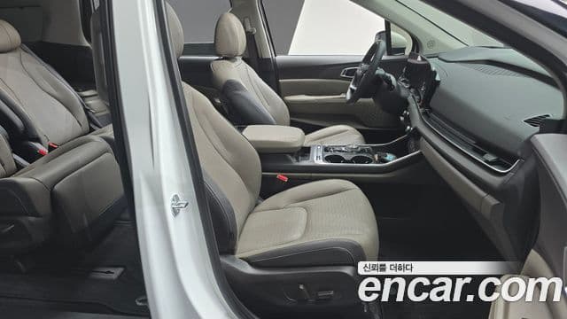 Kia Carnival 2024 — Şəkil 10/20