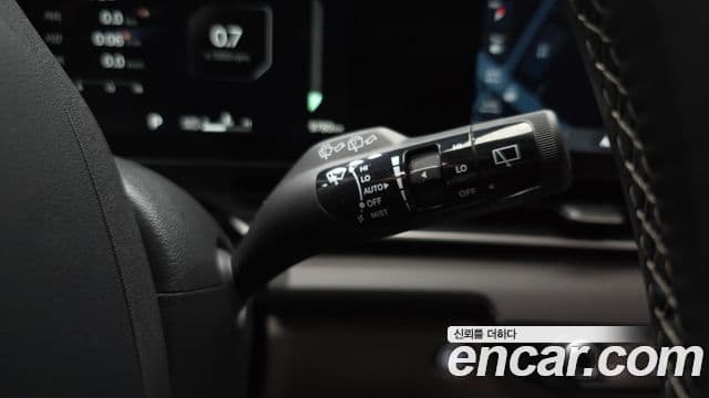 Kia Carnival 2024 — Şəkil 17/20