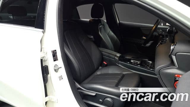 Mercedes-Benz A-Class 2021 — Фото 10/20
