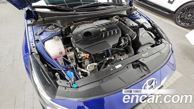 Hyundai The New Avante Hybrid 2021 — Şəkil 9/20