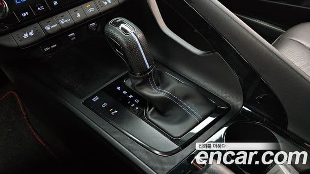 Hyundai The New Avante Hybrid 2021 — Şəkil 12/20