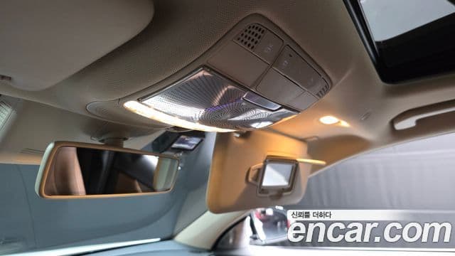 Mercedes-Benz E-Class 2018 — фото 17 из 20
