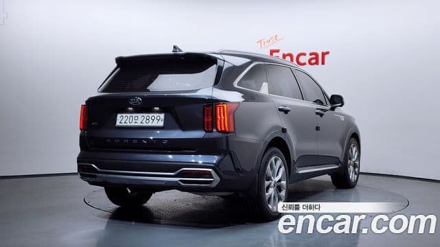 Kia Sorento 2020 — ფოტო 2/20
