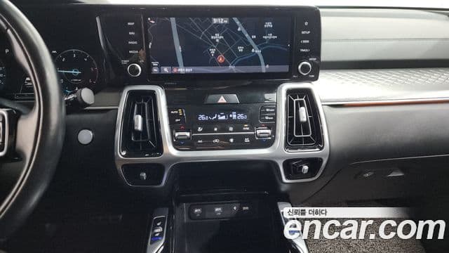 Kia Sorento 2020 — ფოტო 14/20