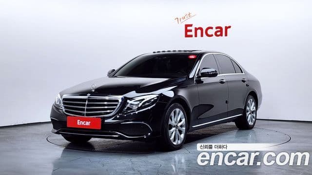 Mercedes-Benz E-Class 2018 — Şəkil 1/20